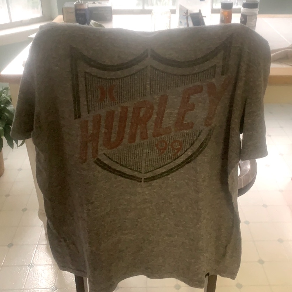 Hurley T-shirt great condition